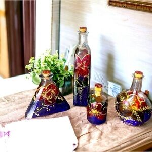 Hand Painted Australian
Vintage Decorative Bottles by Morvak Design with Stopper